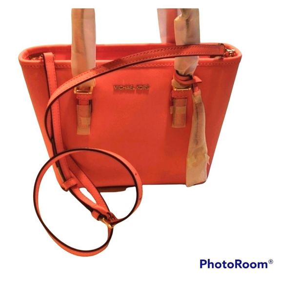 Michael Kors XS Jet Set Saffiano Travel Bag - Picture 4 of 7